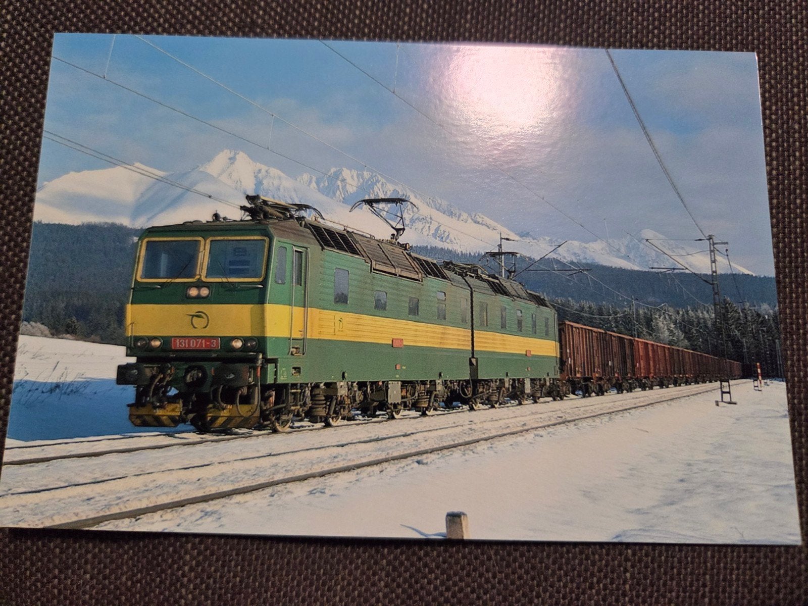 Spoorweg foto Trein in besneeuwd landschap, Ophalen of Verzenden, Zo goed als nieuw, Trein, Kaart of Prent