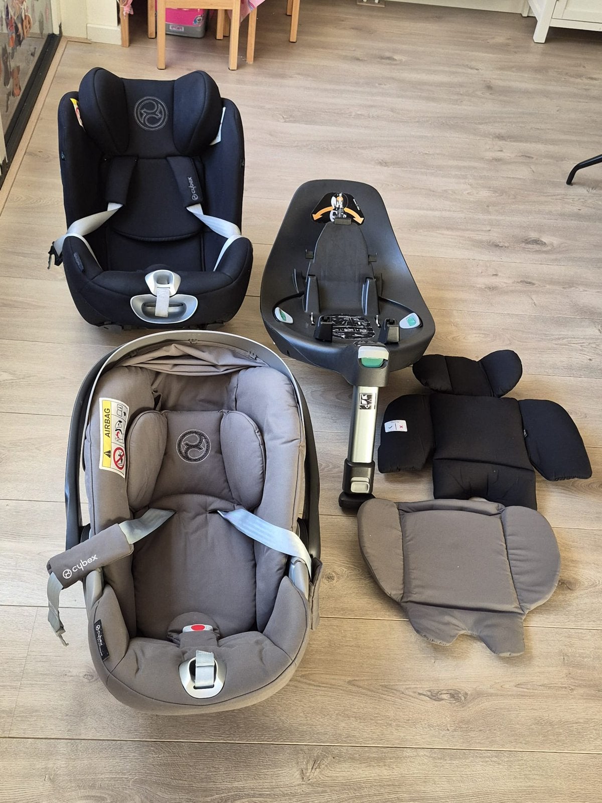 Complete Cybex Autostoel Set en draaibaar., Verstelbare rugleuning, Gebruikt, Isofix, Ophalen