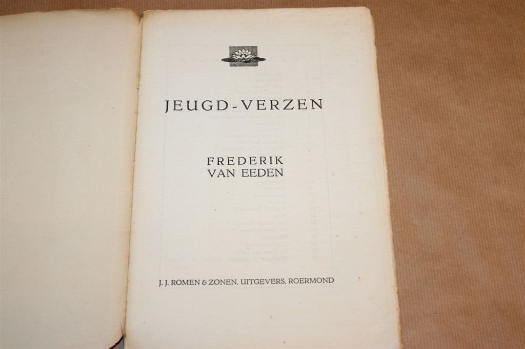 Frederik van Eeden - Jeugdverzen 1926 - met originele brochu, Ophalen of Verzenden, Gelezen