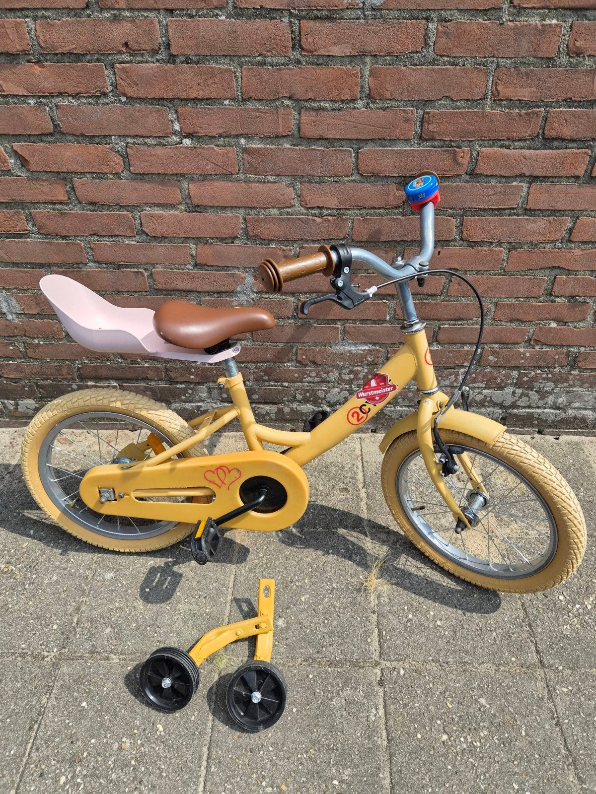 16 inch kinderfietsje met zijwieltjes en poppenzitje, Ophalen, Zijwieltjes, Velgrem, 16 tot 20 inch