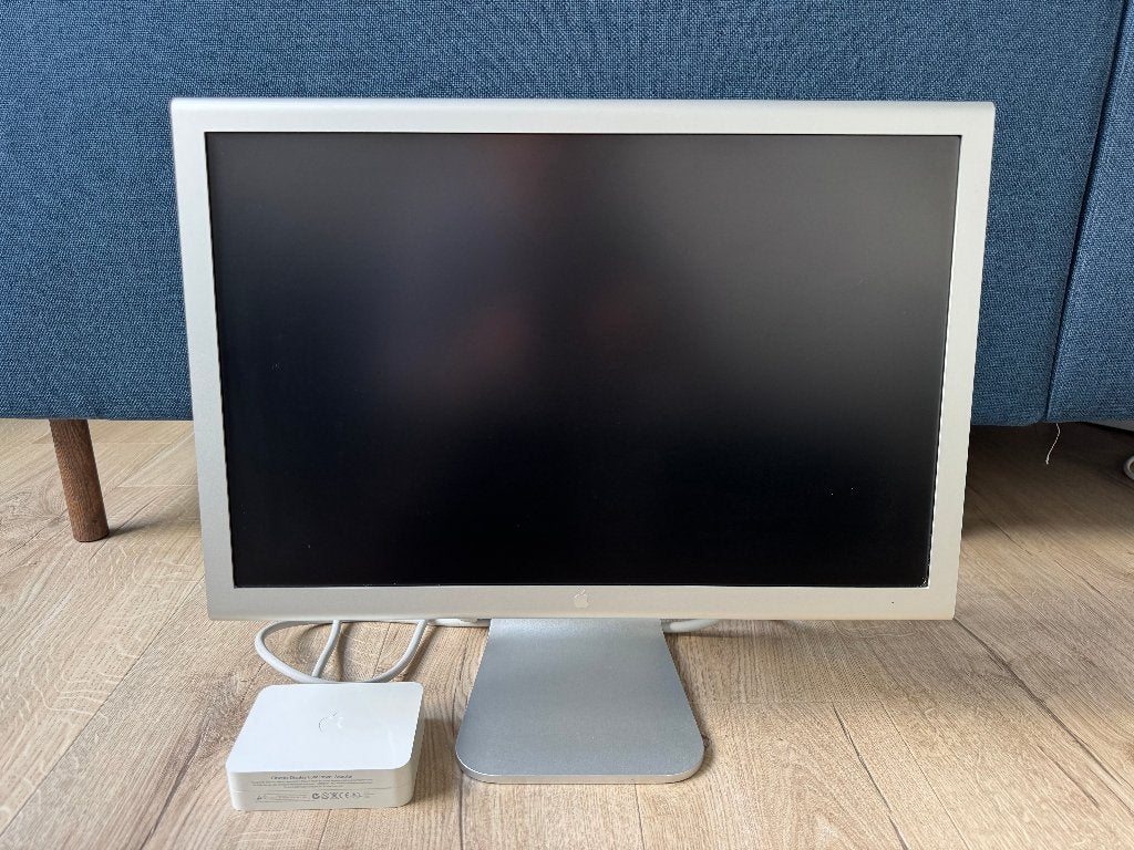 apple cinema display, Computers en Software, Ophalen, Kantelbaar, Zo goed als nieuw, Overige typen