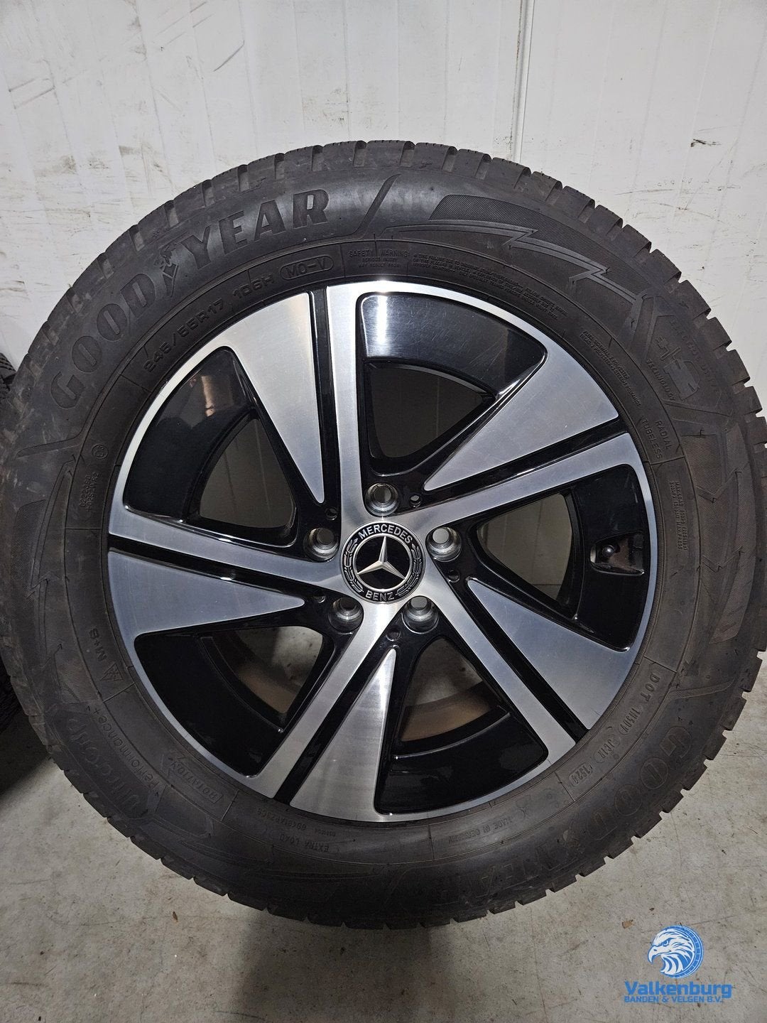 7mm! Originele Mercedes Vito V-klasse EQV Facelift 2024 W447, Auto-onderdelen, Banden en Velgen, -, -, Banden en Velgen, 17 inch