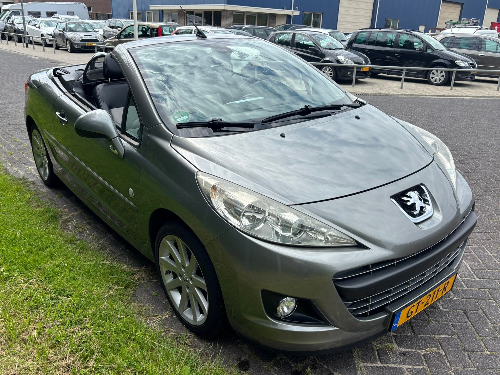 Peugeot 207 CC 1.6 VTi Roland Garros | Airco | Stoelverw | P, Euro 5, 15 km/l, Gebruikt, 4 cilinders