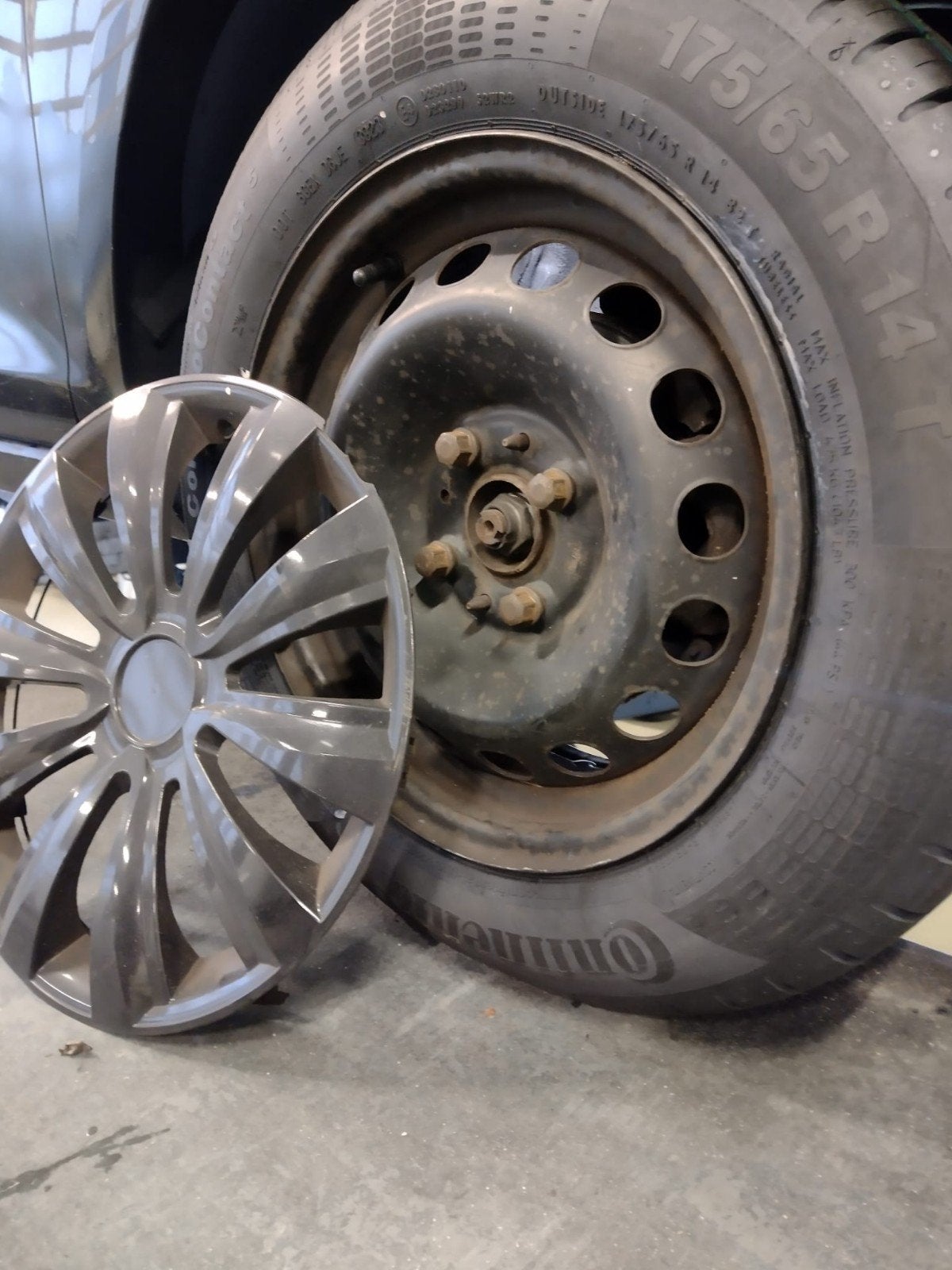 4 stalen velgen 14 inch 4x98  Ford Ka. RUILEN thuiskomer set, Ophalen, Ford