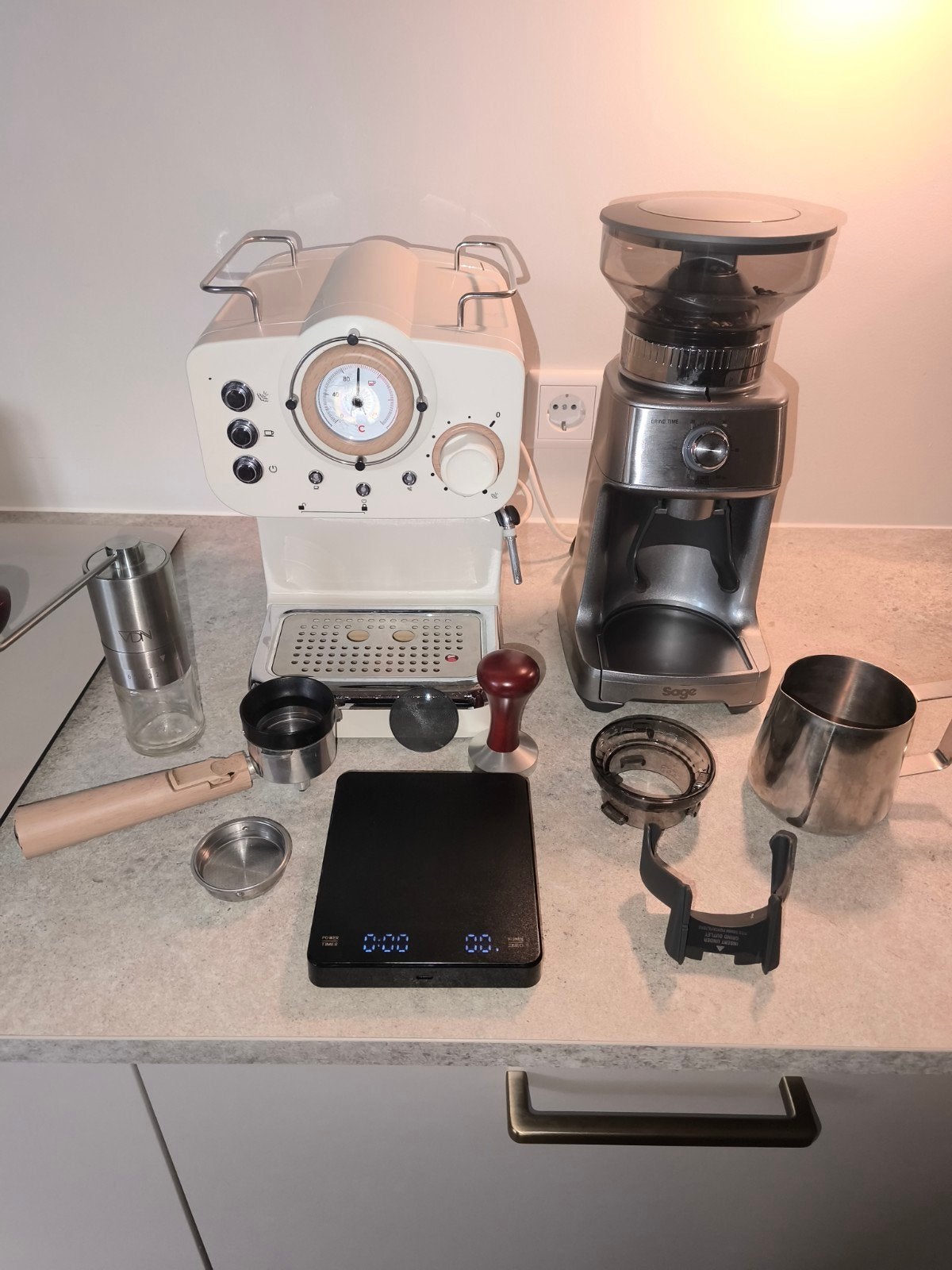 Complete Barista Set + Sage Dose Control Pro + Accessoires, Ophalen, Espresso apparaat, 10 kopjes of meer, Koffiebonen