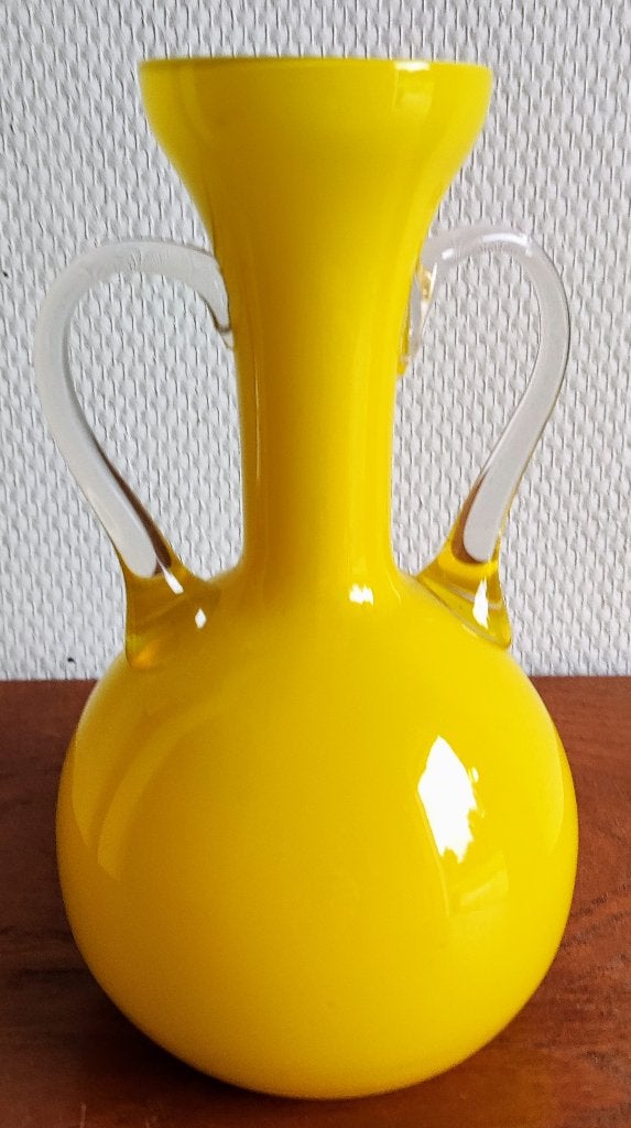 Opaline vaas ~ geel, Ophalen of Verzenden