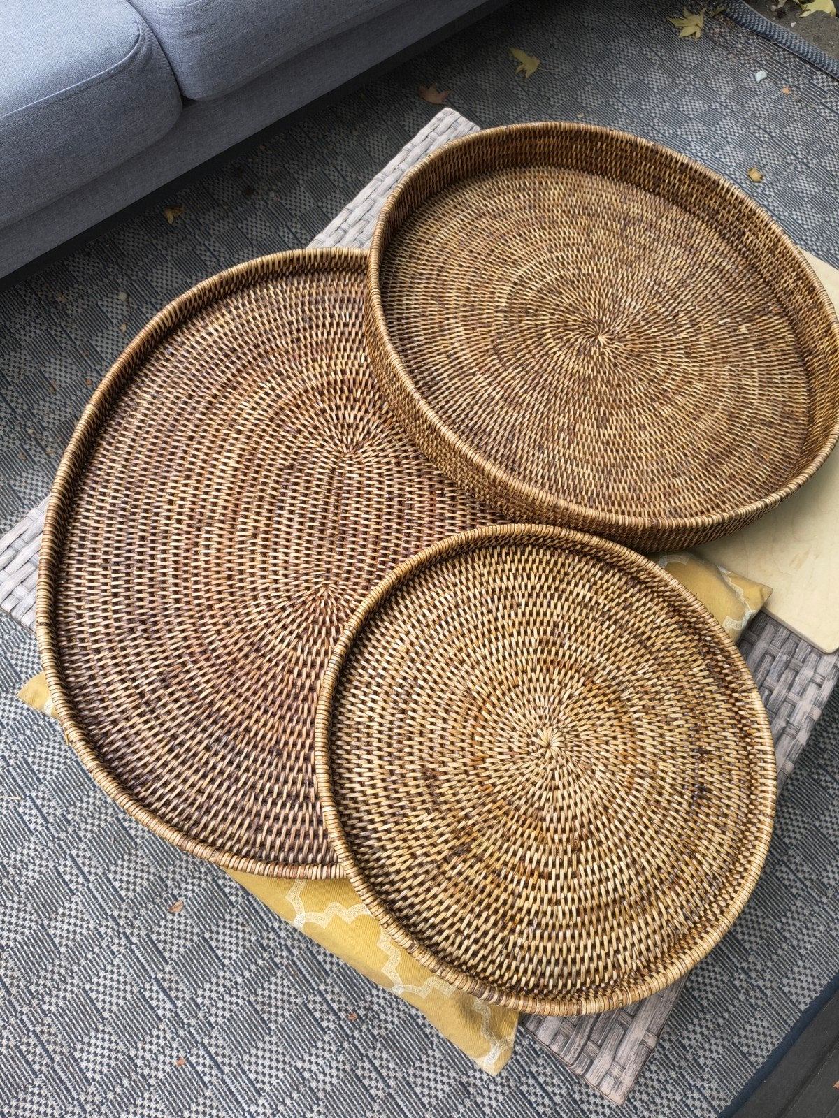 rieten dienbladen, Zo goed als nieuw, Overige typen, Natuurlijk materiaal, Bruin