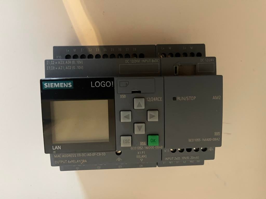 Siemens LOGO! PLC Set: 2x DM16 24R, 1x 12/24RCE, 1x AM2, 1x, Hobby en Vrije tijd, Ophalen, Zo goed als nieuw