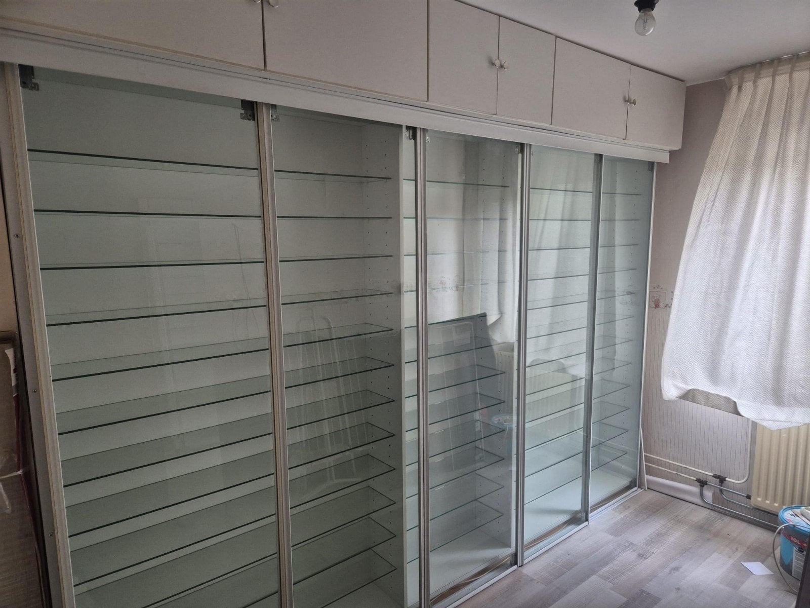 vitrinekast - vitrinewand, Ophalen, 25 tot 50 cm, 200 cm of meer, 200 cm of meer