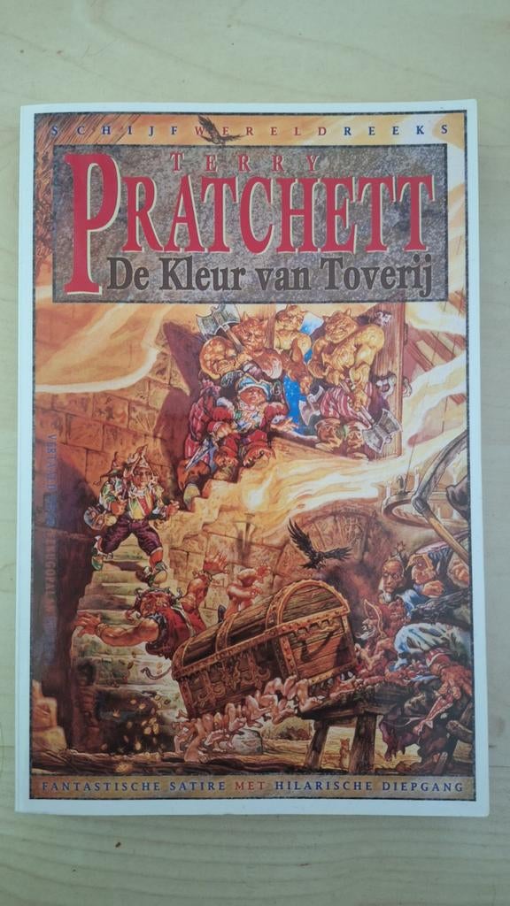 Pratchett - De kleur van toverij, Boeken, Ophalen of Verzenden, Zo goed als nieuw