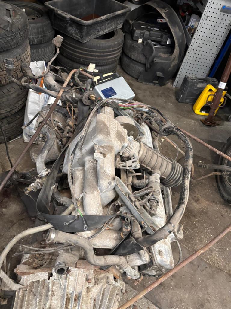 BMW M30B35. 3500 3,5 E23,E24,E28