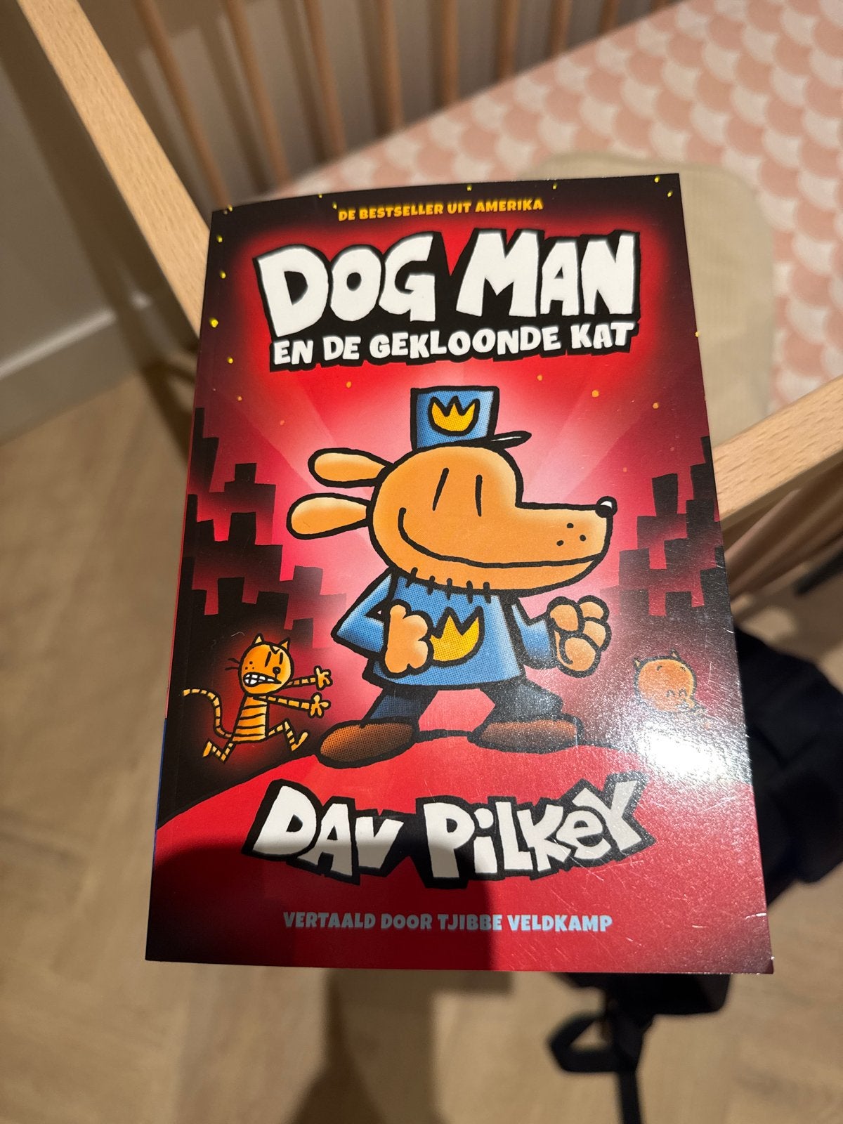 Dog Man en de Gekloonde Kat - Dav Pilkey, Ophalen of Verzenden, Zo goed als nieuw, Fictie algemeen