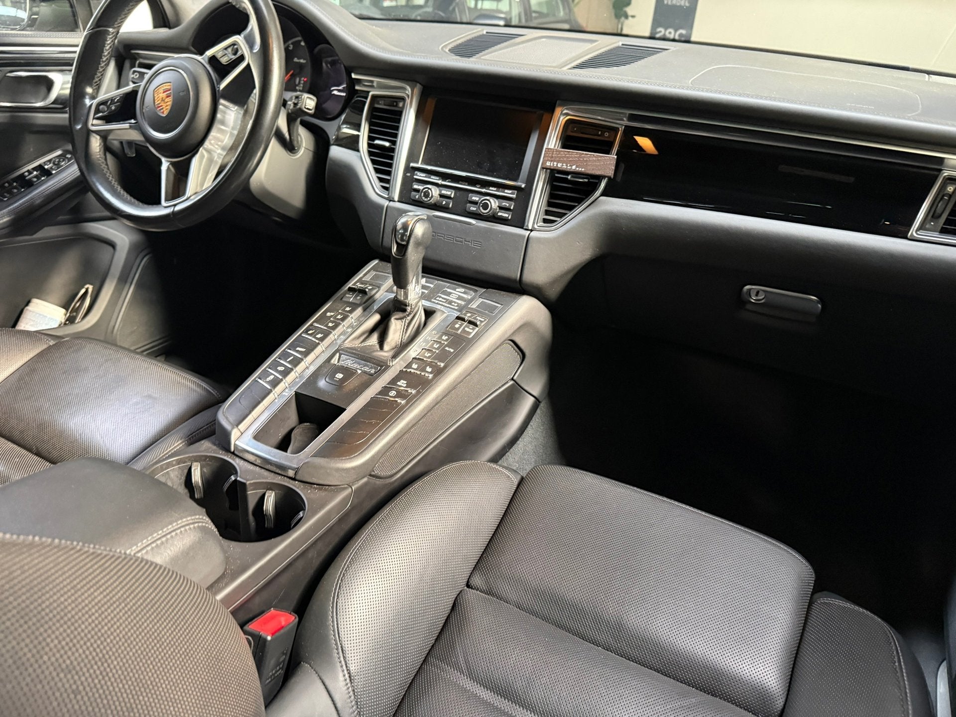 Porsche Macan 3.6 Turbo 400 PK Airco, Navi, Leder, Pano, Tre, Auto's, Automaat, Dealer onderhouden, Gebruikt, Euro 6