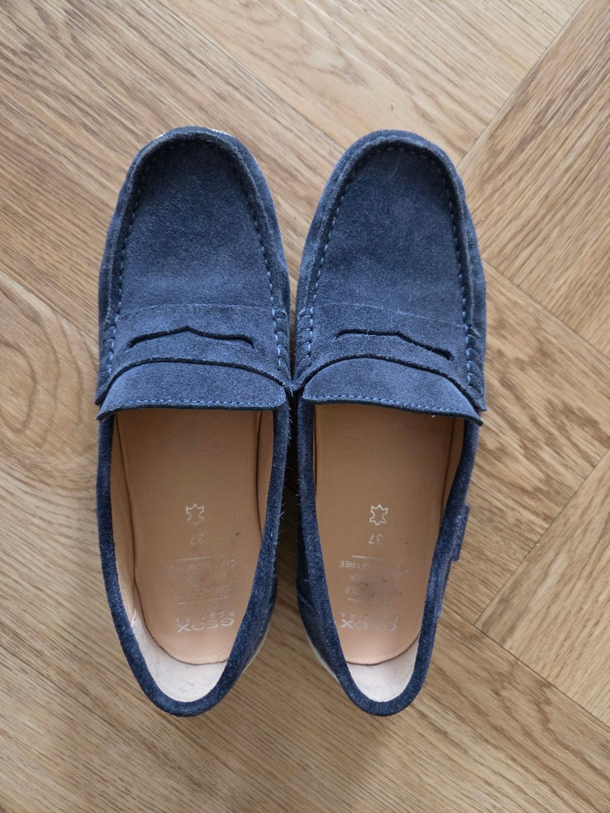 Geox kinderschoenen (mocassins) in maat 37., Kinderen en Baby's, Kinderkleding | Schoenen en Sokken, Ophalen of Verzenden, Zo goed als nieuw