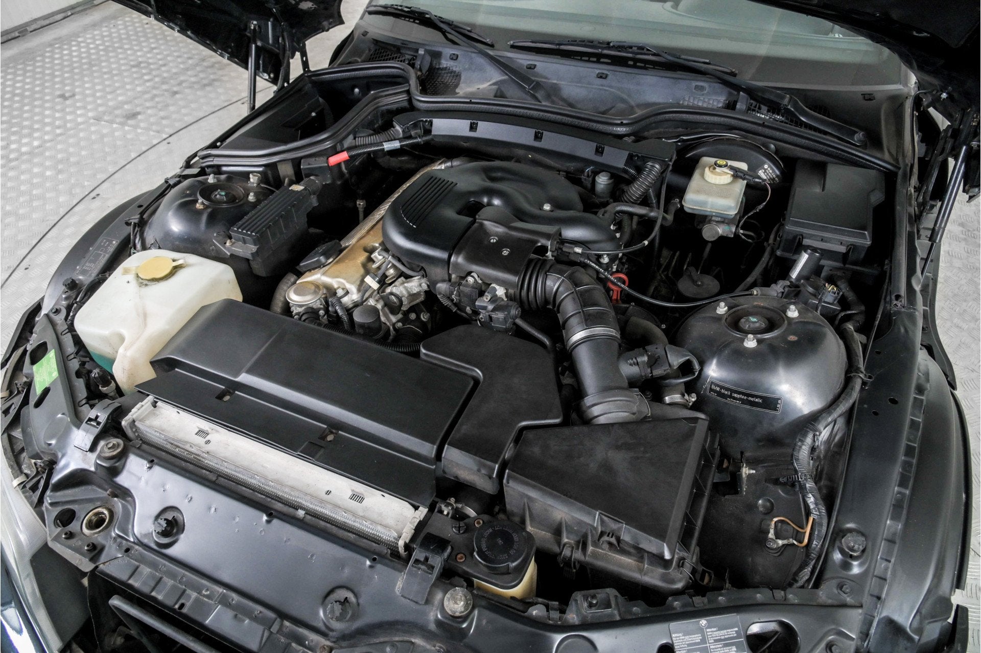 Foto 40 van BMW Z3 Roadster 1.8 S Airco . (bj 2001)