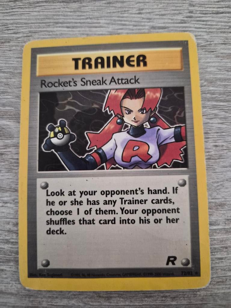 Rocket's sneak attack non holo 72/82, Ophalen of Verzenden, Gebruikt, Losse kaart, Foil