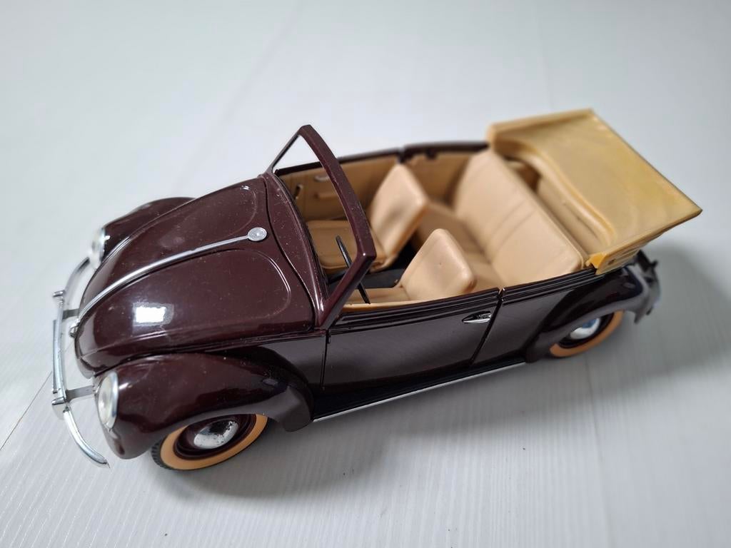 Volkswagen Kever Cabriolet modelauto - Bruin, Ophalen of Verzenden, Zo goed als nieuw, Auto, Overige merken