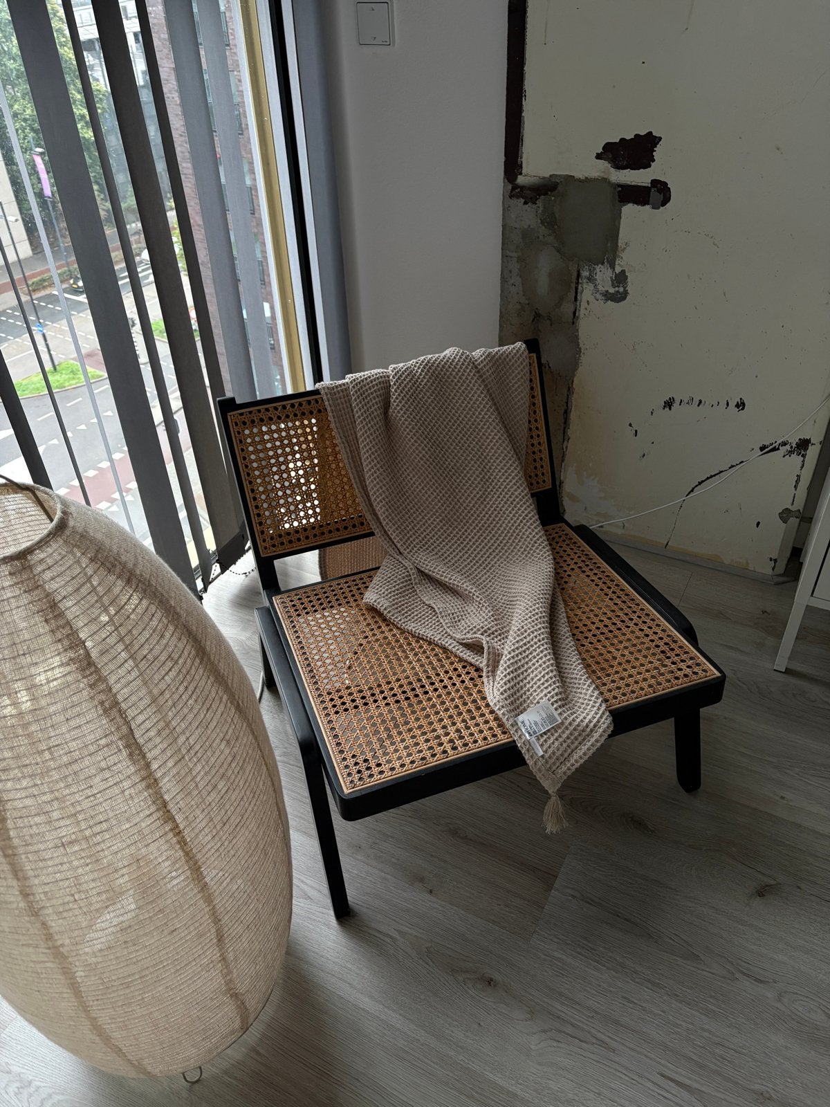H&M Home Rotan Stoel - Stijlvol en Comfortabel, Ophalen, Zwart, Riet of Rotan, Zo goed als nieuw