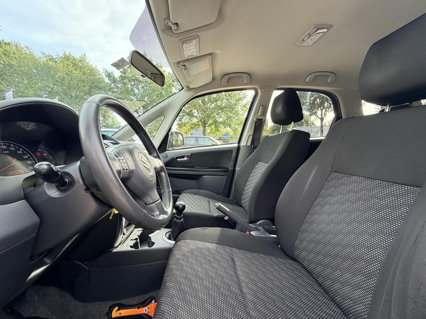 Suzuki SX4 1.6 Shogun | Airco | Trekhaak | 5DRS | Centrale D, Gebruikt, Zwart, 4 cilinders, 49 €/maand