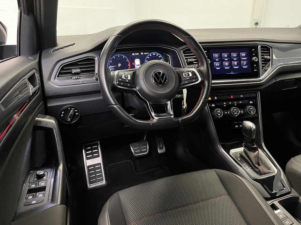 Volkswagen T-Roc 1.5 TSI Sport | 1e-EIG. | CARPLAY | VIRTUAL, Auto's, 1254 kg, Stof, 4 cilinders, Zwart
