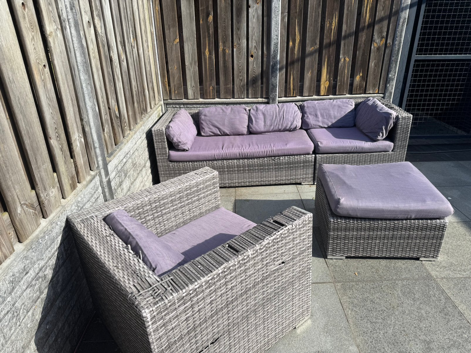 GRATIS tuinset MET kussens, Tuin en Terras, Ophalen, Zo goed als nieuw, Kunststof, Hocker