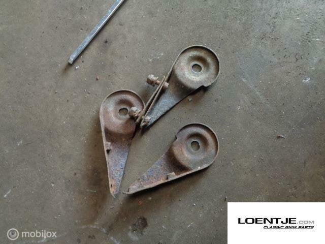 schotel bevestiging achteras bmw e30 325i 323i 320 318i etc, Gebruikt, Ophalen of Verzenden, BMW, BMW