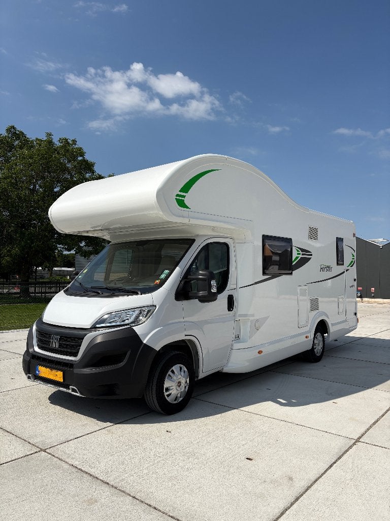 6-7 persoons camper te huur  (airco!)