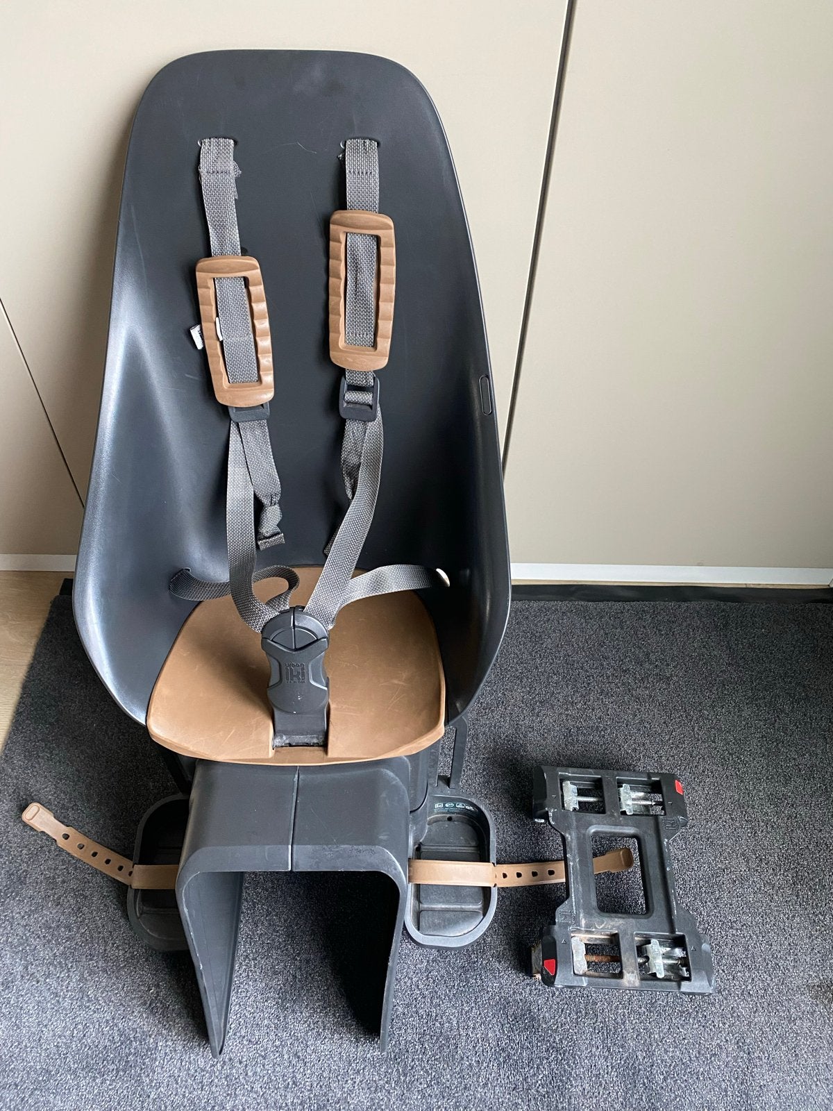 Urban Iki achterzitje inclusief adapter, Ophalen, Achterzitje, 9 t/m 36 kg, Gebruikt