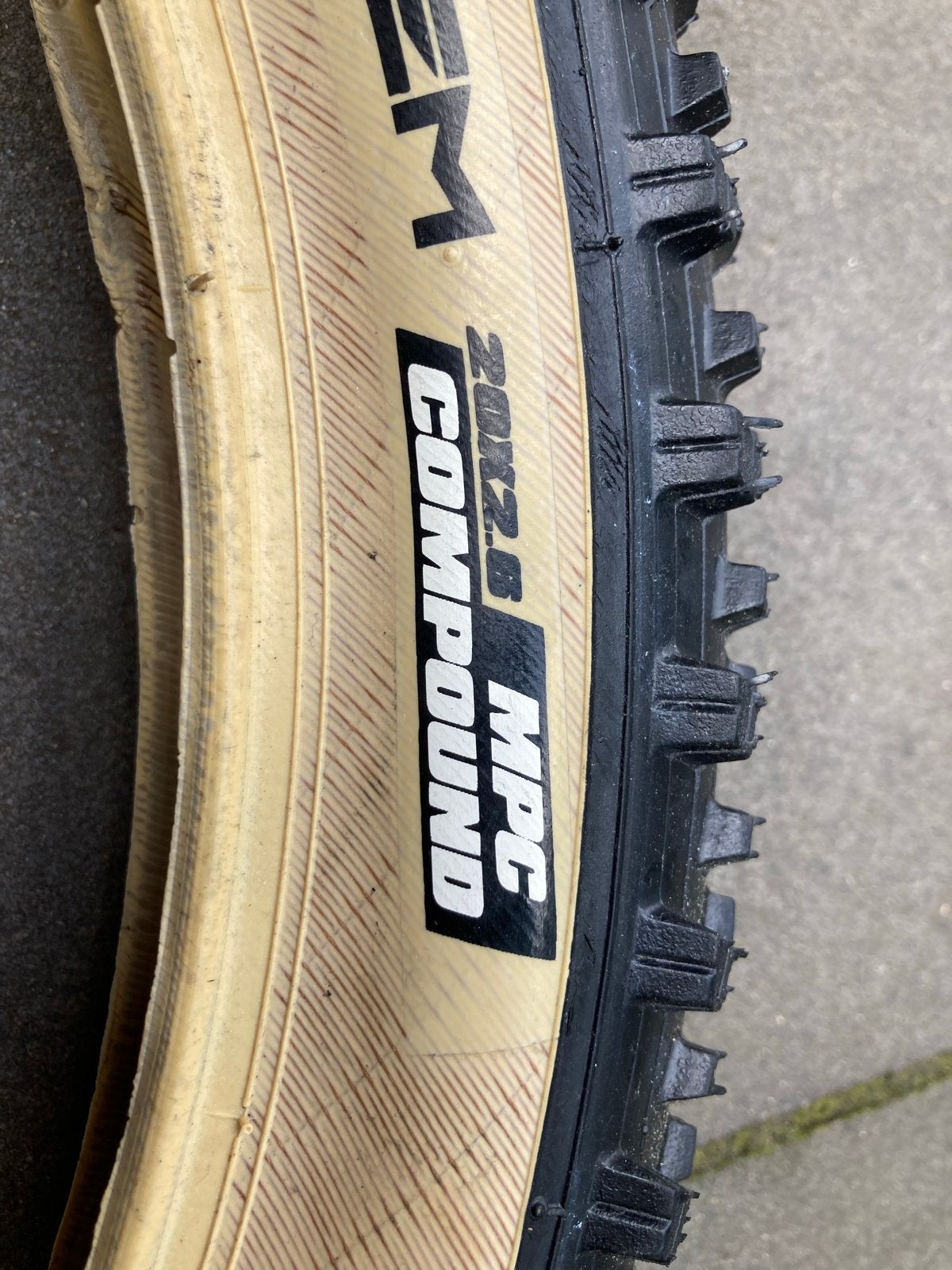 Vee Tire Co. Crown Gem MPC 20x2.6 banden (2 stuks), Ophalen, Band, Nieuw, Mountainbike