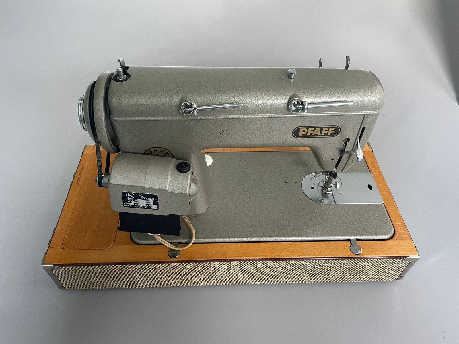 Vintage Pfaff 60 Naaimachine met Koffer en Handleiding, Ophalen, Gebruikt, Naaimachine, Pfaff