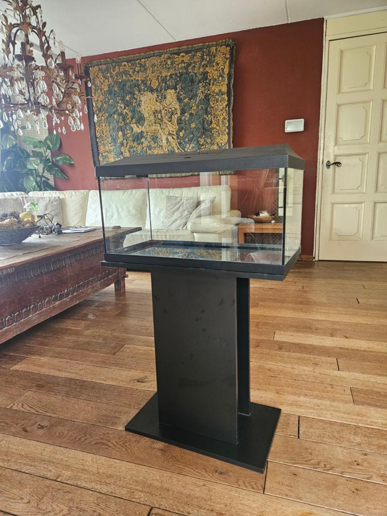 Aquarium met Decoraties en Toebehoren, Dieren en Toebehoren, Vissen | Aquaria en Toebehoren, Ophalen, Gebruikt, Inclusief deksel