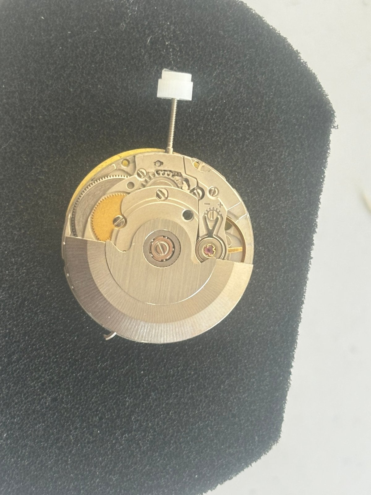 2836-2 uurwerk eta gmt, Verzenden