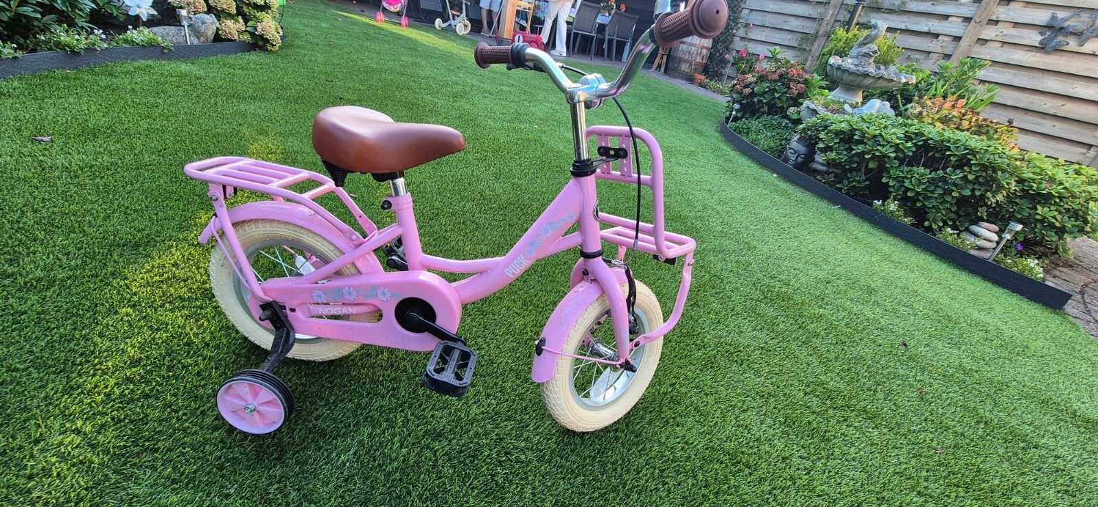kinderfiets, Fietsen en Brommers, Fietsen | Kinderfietsjes, Ophalen, Terugtraprem, Zijwieltjes, Puck Nogan