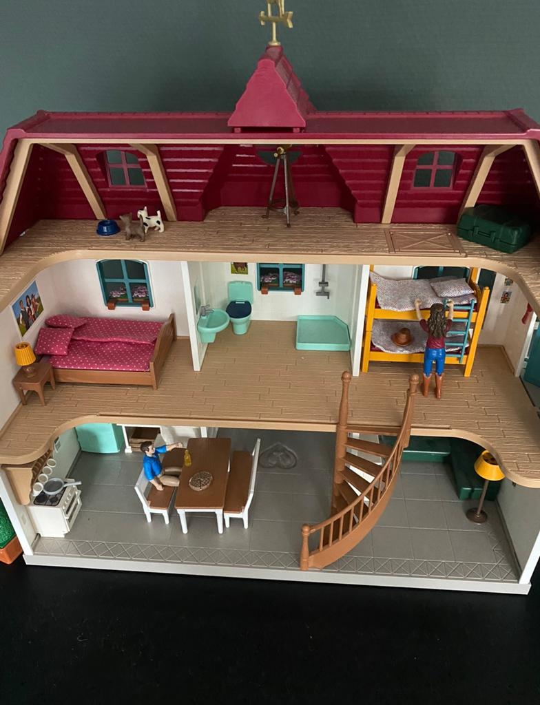 Schleich huisje met paardenstaal, Verzamelen, Speelgoed, Ophalen of Verzenden, Zo goed als nieuw