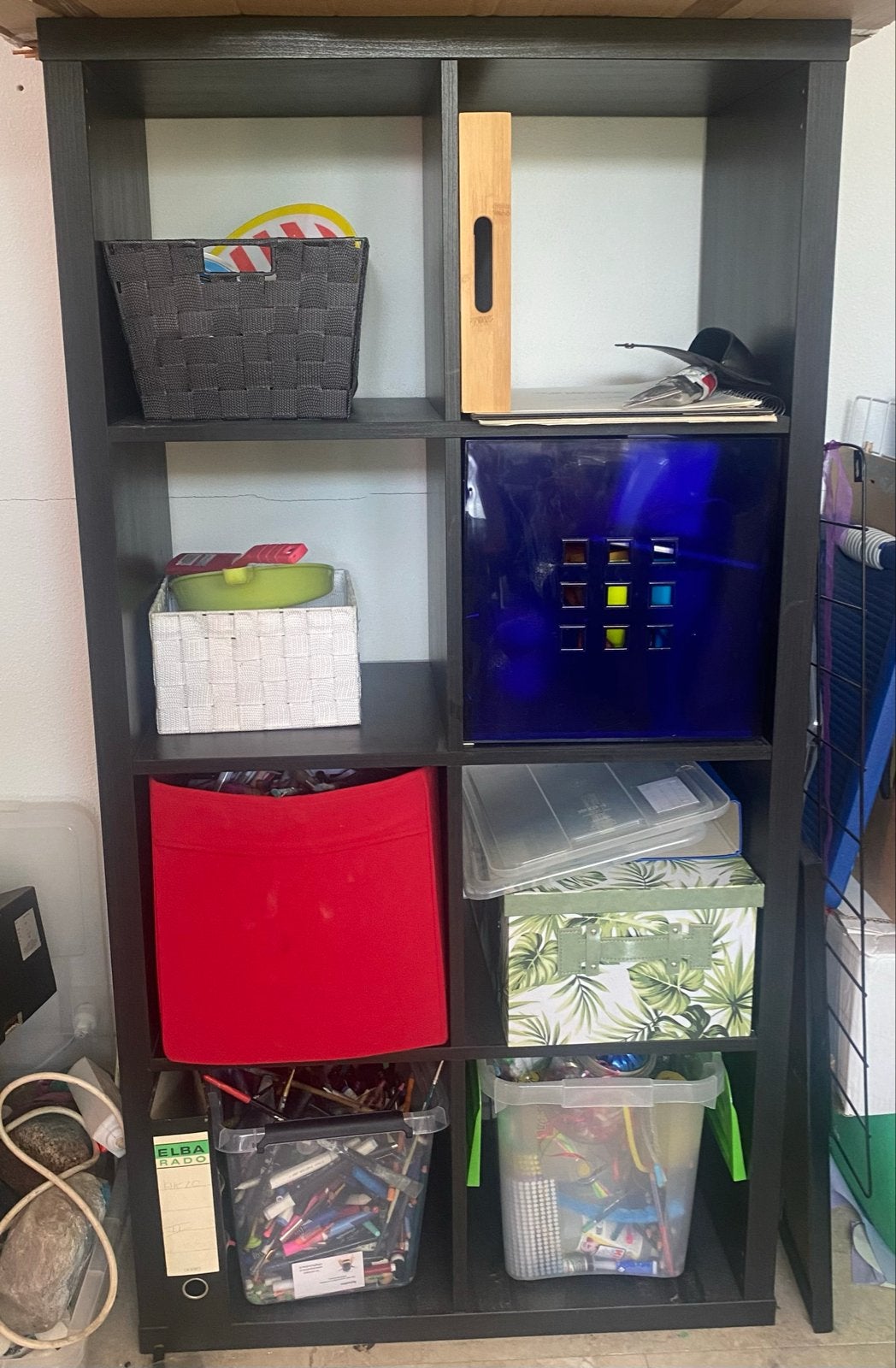 IKEA Kallax Kast Zwartbruin 4x2 Vakken, Ophalen, Met plank(en), Gebruikt, 100 tot 150 cm