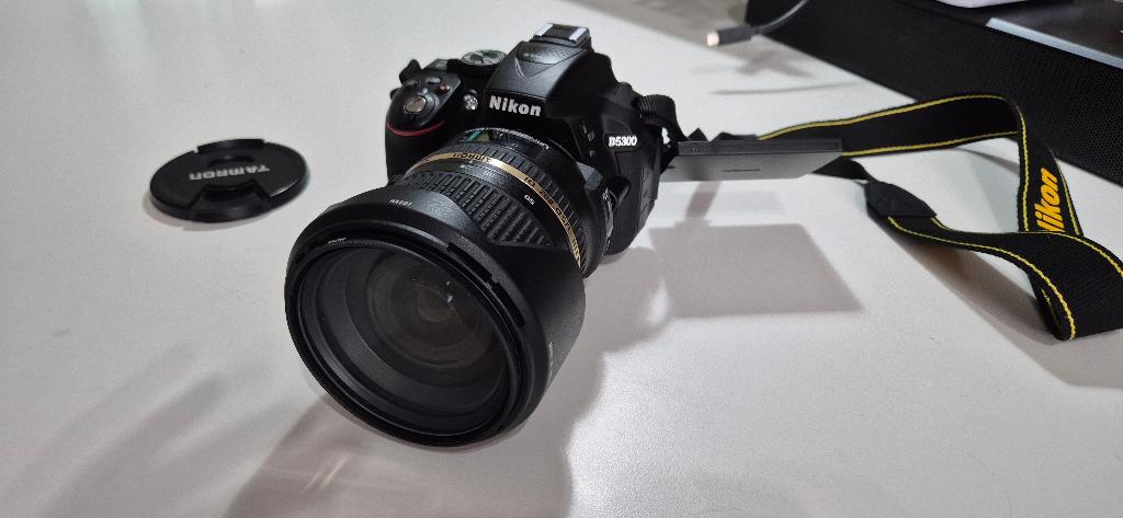 Zeer complete Nikon D5300 set, Gebruikt, Spiegelreflex, Ophalen of Verzenden, Nikon