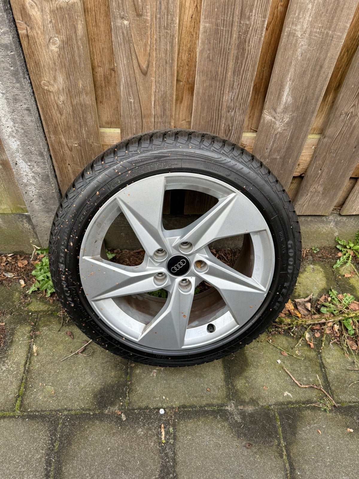 | 4 STUKS | Originele Audi A3 velgen met banden | Nieuw, Ophalen, Banden en Velgen, 17 inch, Winterbanden