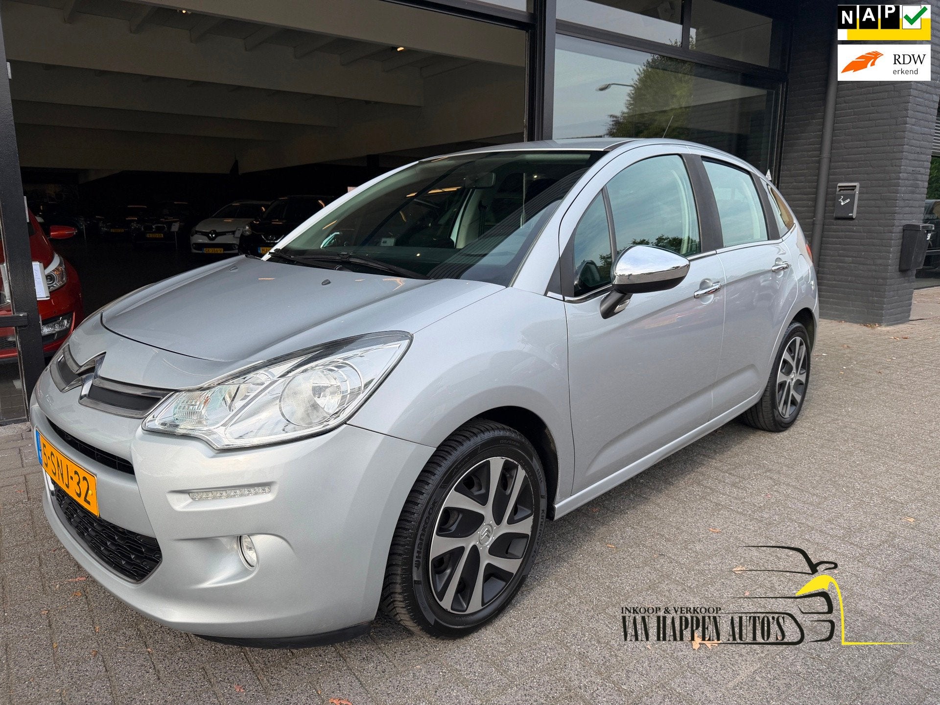 Citroen C3 1.2 VTi Collection, Auto's, Voorwielaandrijving, Euro 5, Gebruikt, 31 €/maand