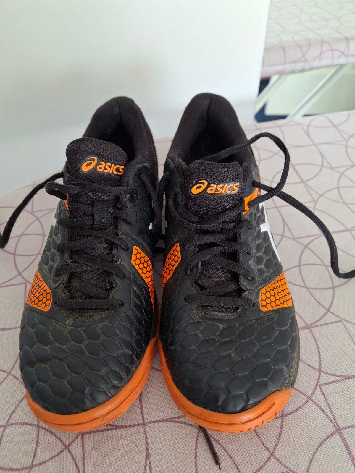Zaalsportschoenen ASICS MT 38, Sport en Fitness, Ophalen of Verzenden, Zo goed als nieuw