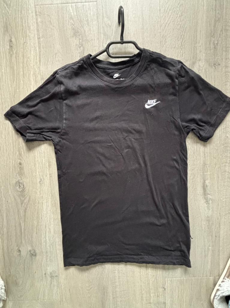 Nike t shirt zwart maat xs/176, Ophalen of Verzenden, Gebruikt, Jongen, Shirt of Longsleeve