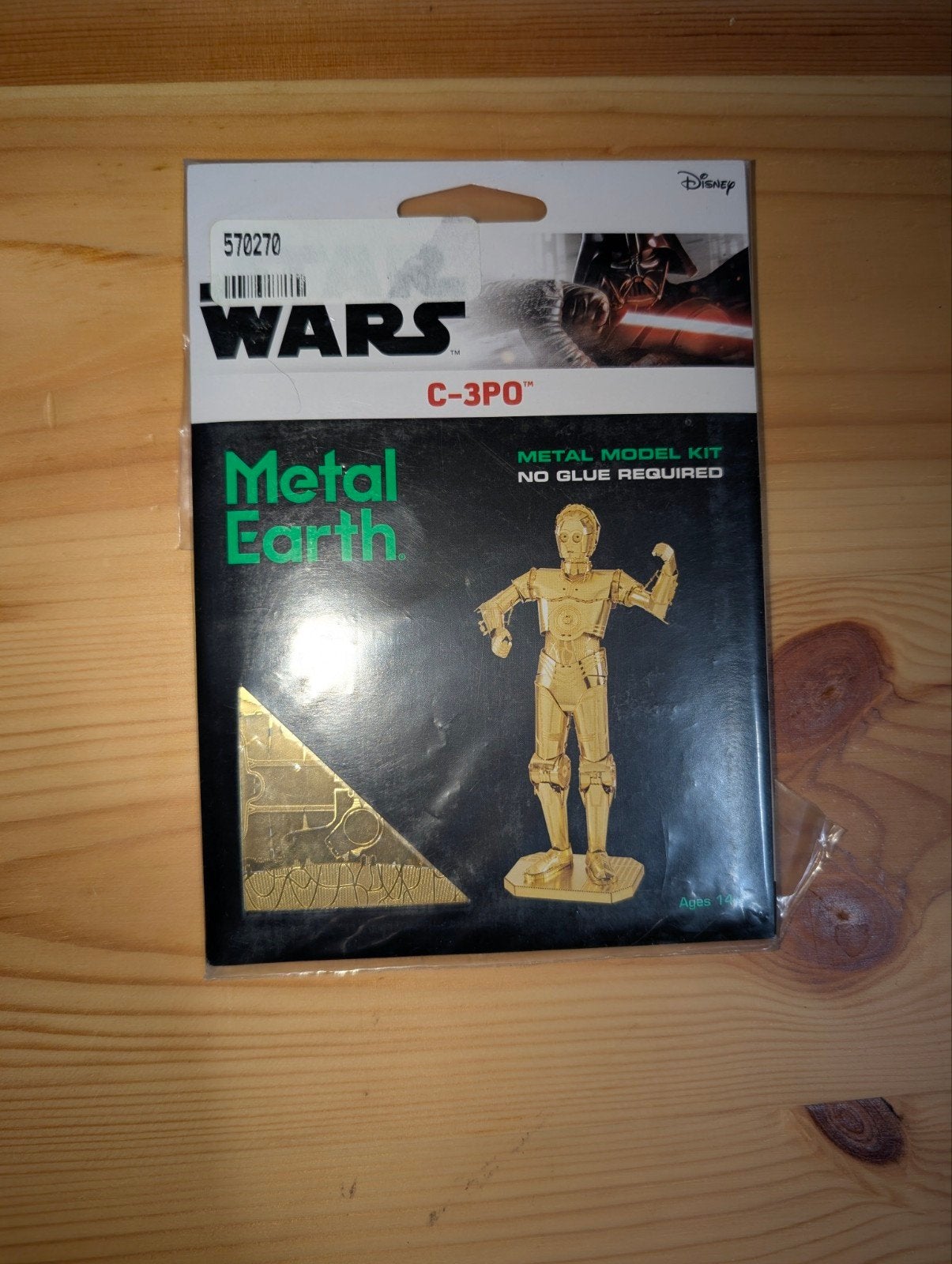 Metal Earth Star Wars C-3PO Bouwkit - Nieuw in verpakking, Ophalen of Verzenden, Nieuw, 1:50 of kleiner, Figuur of Figuren