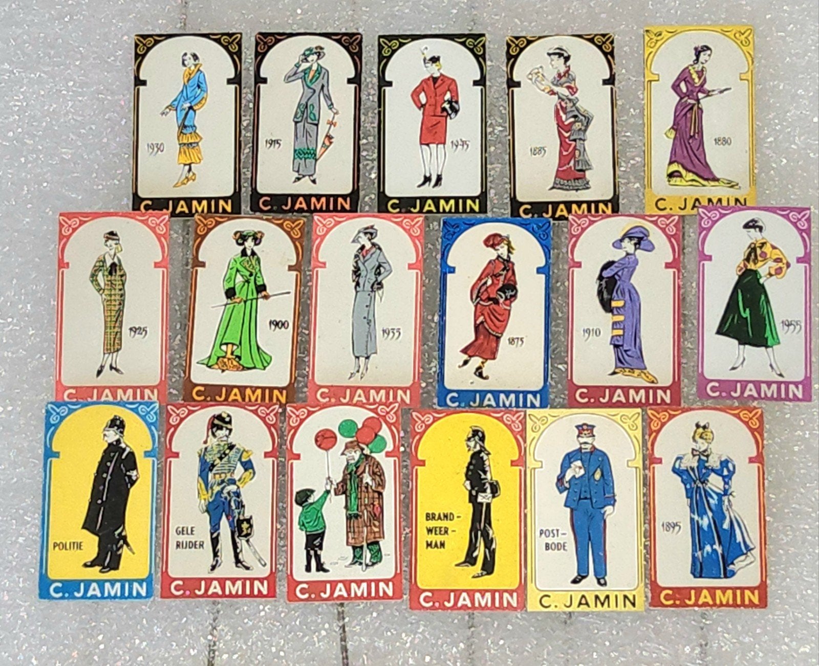 17 Speldjes C. Jamin - Historische Kleding en Beroepen, Verzamelen, Ophalen of Verzenden, Gebruikt, Overige onderwerpen, Speldje of Pin