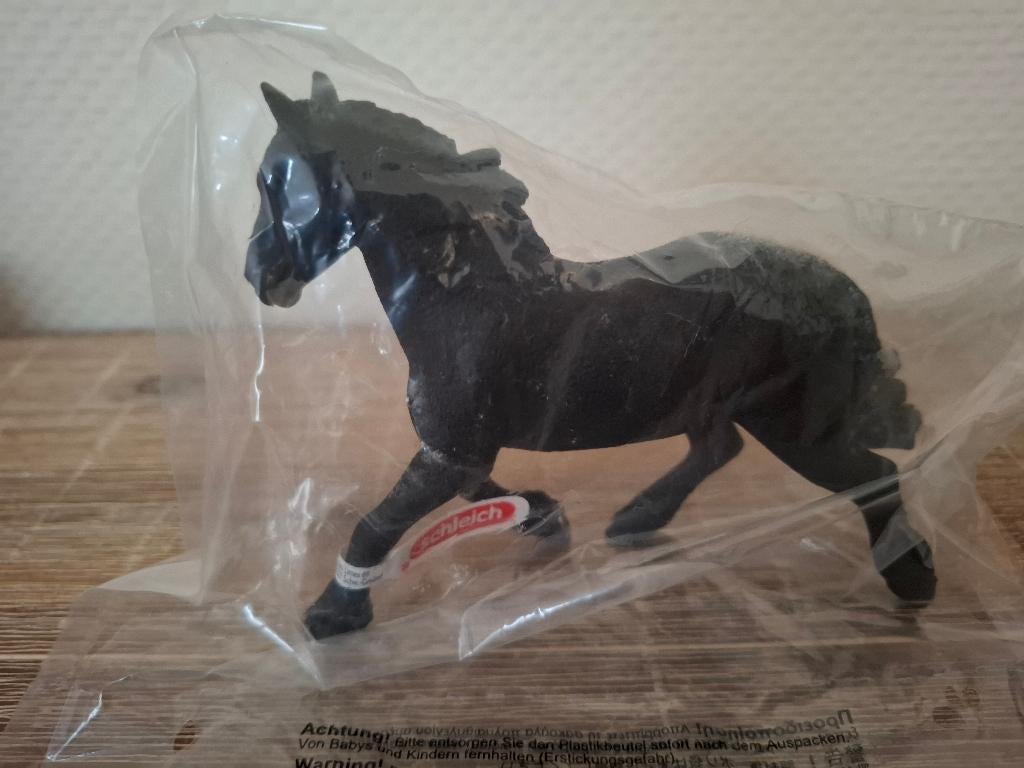 Schleich 13975 Friese hengst paard NIEUW, Ophalen of Verzenden, Zo goed als nieuw