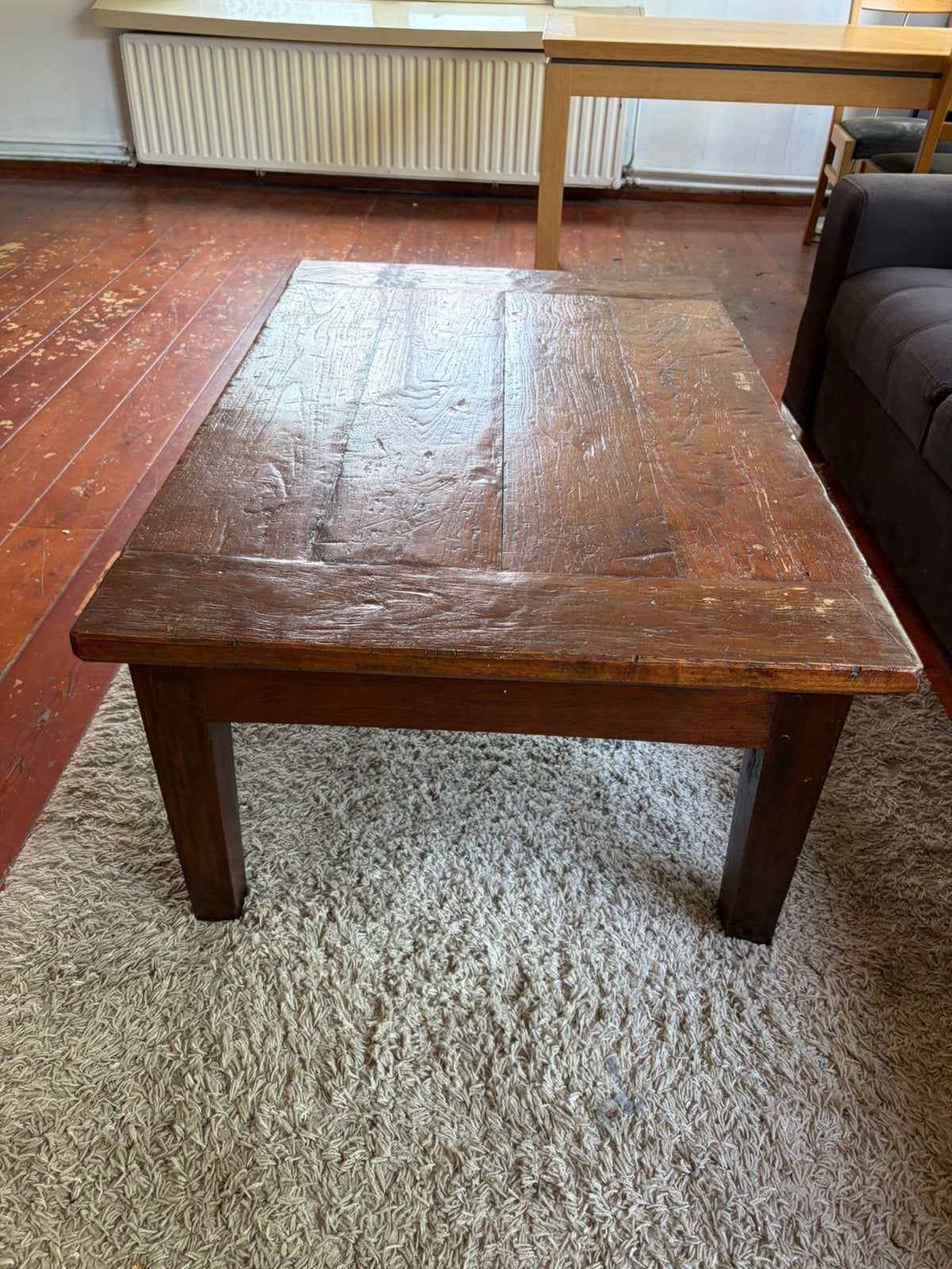 Salontafel van massief hout, Huis en Inrichting, Tafels | Salontafels, Zo goed als nieuw, 50 tot 100 cm, 100 tot 150 cm, Rechthoekig