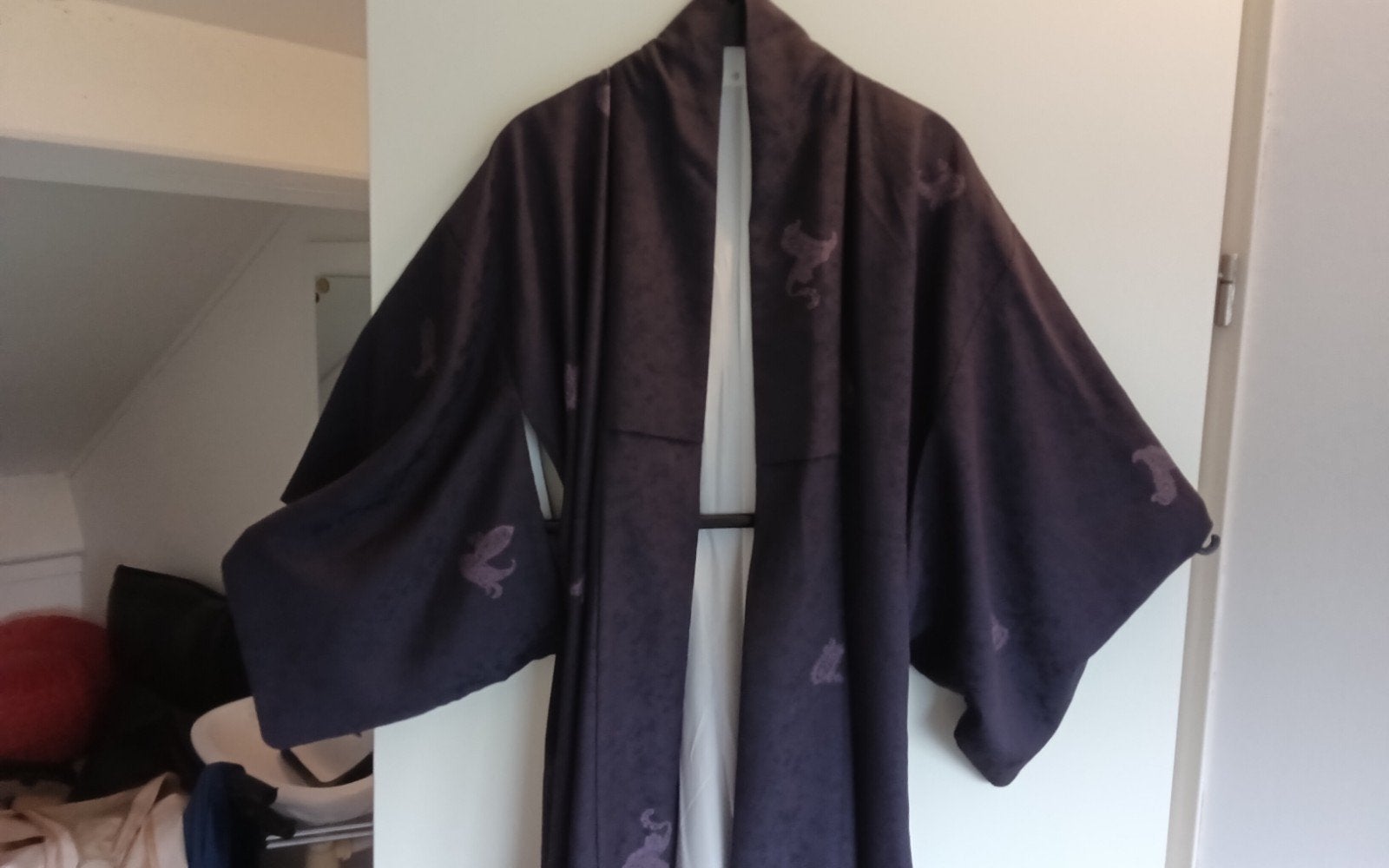 Echte zijden Kimono - Donkerpaars met prachtig patroon, Kleding | Dames, Ophalen of Verzenden, Paars