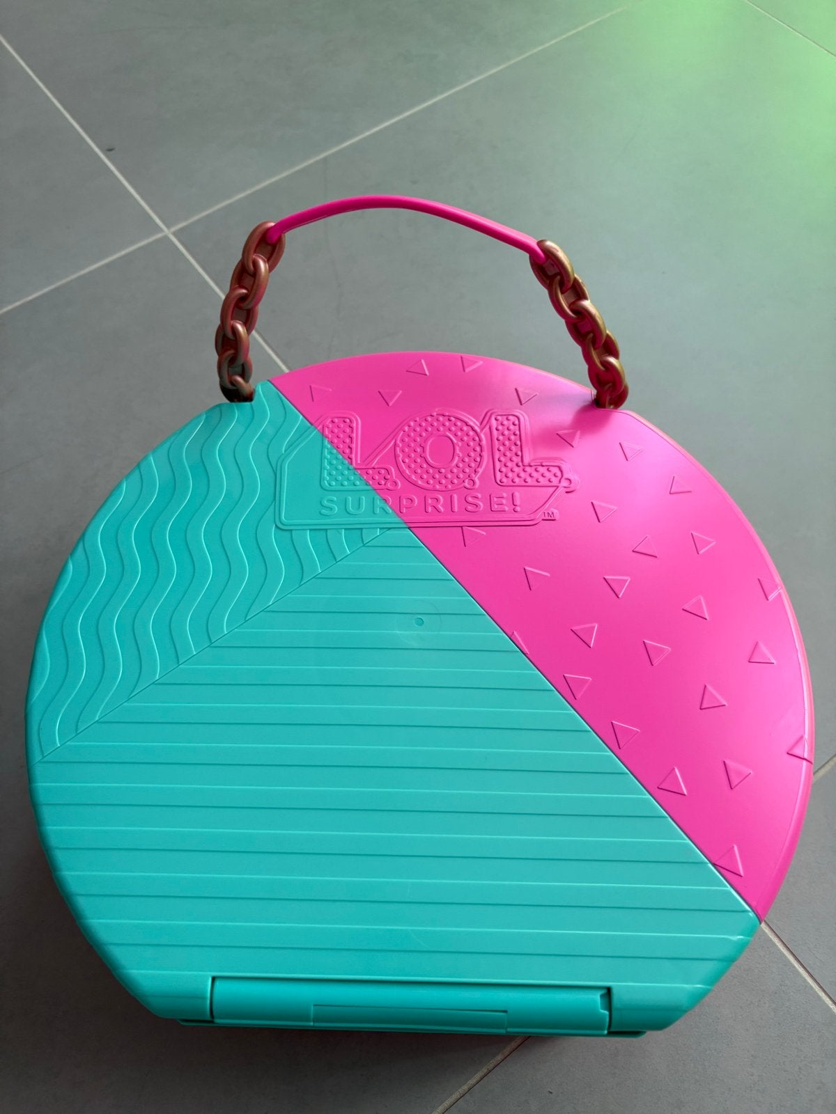 L.O.L. Surprise Beautysalon koffer met poppen en Accessoires, Ophalen of Verzenden, Gebruikt, Overige typen