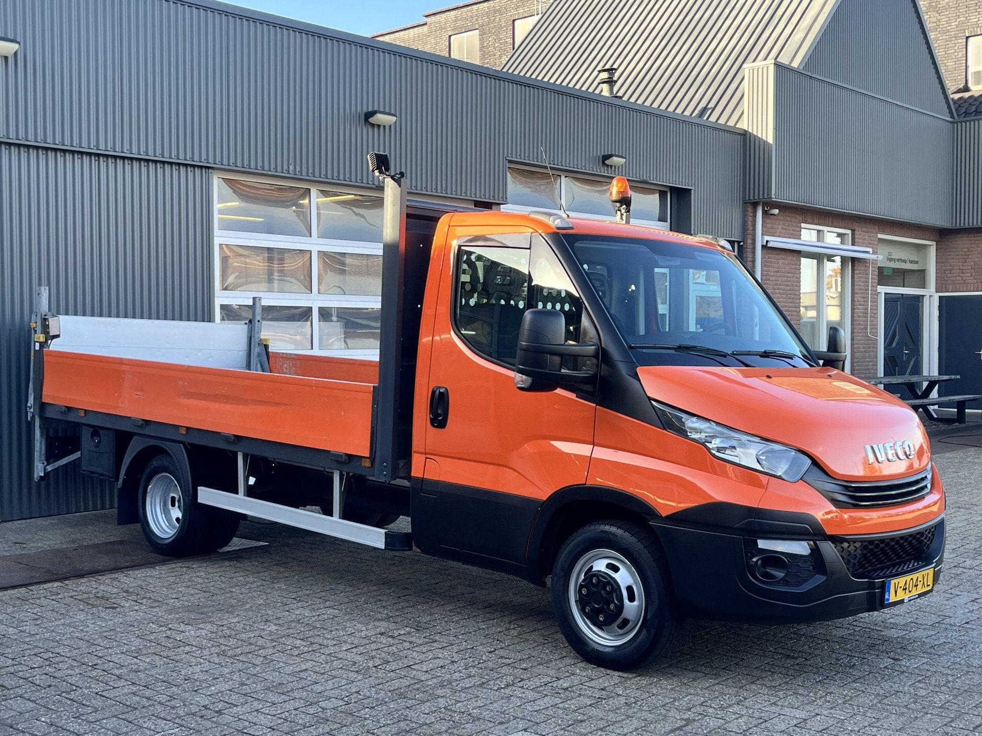 Iveco Daily 35C14 2.3 375 Laadklep 500kg Trekhaak 3500kg tre, 13 km/l, Gebruikt, Iveco, Origineel Nederlands