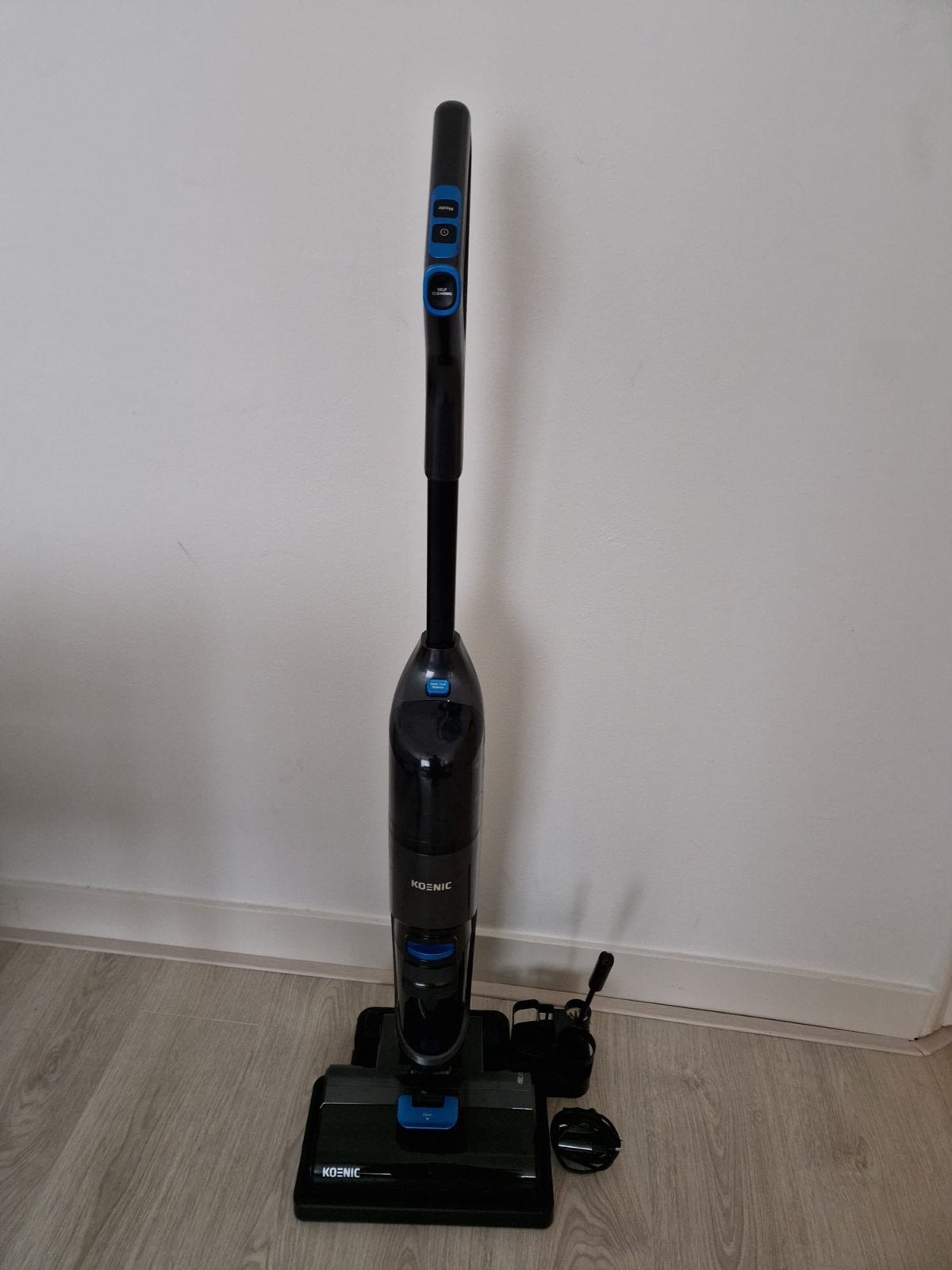 Koenic KVR 21620 2-in-1 Steelstofzuiger met Dweilfunctie, Witgoed en Apparatuur, Overige merken, Draadloos, Ophalen of Verzenden