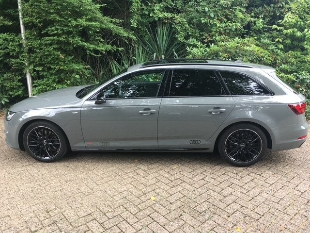 Audi A4 Avant 1.4 TFSI 150 pk S tronic S line Black Edition, Auto's, Zwart, 4 cilinders, 150 pk, A4