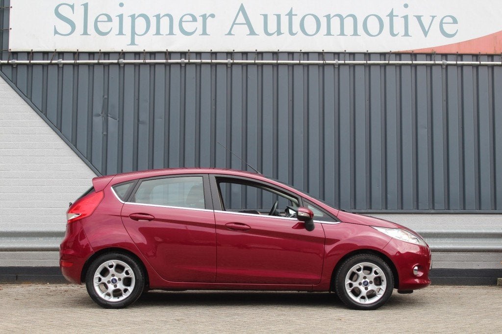 Ford FIESTA 1.4 TITANIUM / AIRCO / 5 DEURS, Auto's, Achterwielaandrijving, Gebruikt, 14 km/l, Bedrijf